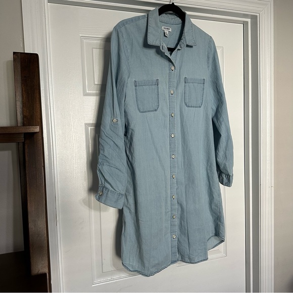 Old Navy Dresses & Skirts - Old Navy button up dress